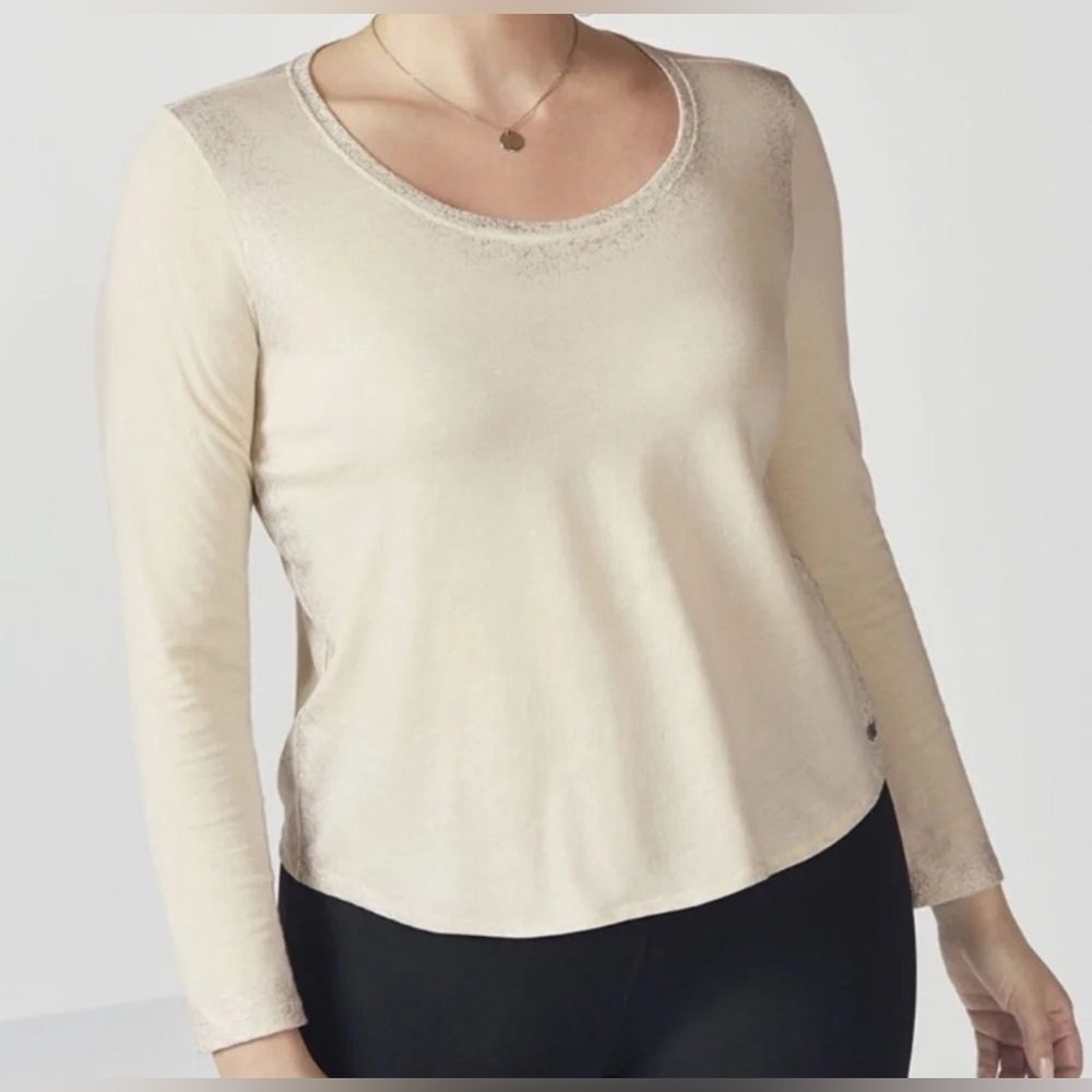 Fabletics NWT Laurel oatmeal/silver top, small